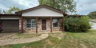 3 Bedroom and 1.5 bathroom home. Gallery 1