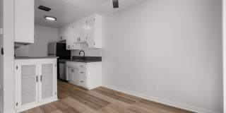 8011 W. Romaine Street Gallery 10