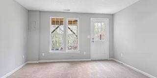 Room in 3 Bedroom Home at Lex Dr Gallery 23