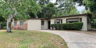 6132 Oakcrest Circle Gallery 1