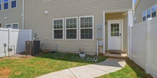 Luxury End-Unit Townhome in Desirable Chateau Community Gallery 44