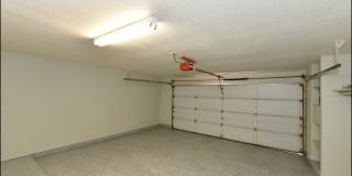 31 STRATFORD HALL Circle Gallery 49