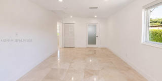 11445 N Bayshore Dr Gallery 23