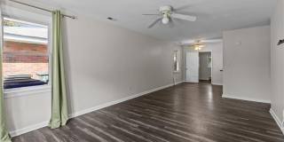 1720 W 48th Street Gallery 4