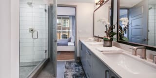 Novo Las Olas Gallery 17