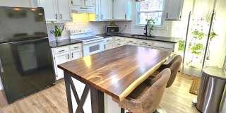 306 Avenue B Gallery 6