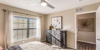 Redwood Bellevue South 25th Street Gallery 9