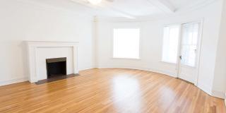 5487-5491 S. Hyde Park Boulevard Gallery 7