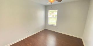 Beautiful 4 bed 2 bath home in White Rock subdivision. Gallery 19