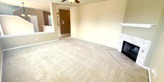 *MOVE IN SPECIAL* Gorgeous Four Bedroom home w/ Community POOL!! Gallery 9