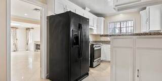 2151 Glendon Avenue Gallery 10