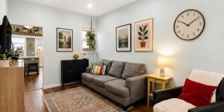 880 N MYRTLEWOOD STREET Gallery 1