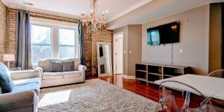 6146 N Ravenswood Avenue Gallery 8