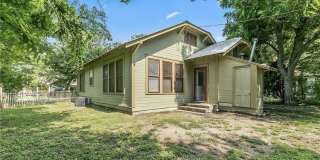 1605 South Elm Street Gallery 9