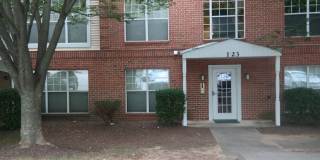 Charming 2 Bedroom/ 1 Bathroom Condo in Parkville, MD! Gallery 1