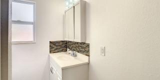 Charming Three bedroom one bath with huge backyard Gallery 46
