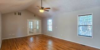 3 Bedroom | 2 Bathroom | 2 Car Garage | Fenced backyard | Nixa MO! | Nixa Schools! Gallery 18