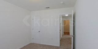 924 Sanford Lane Gallery 12