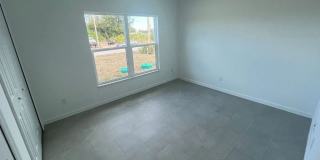 2-bed/ 1-bath single home in the quiet and peaceful Alva! Gallery 7