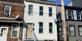 113 Arch Street Gallery 1