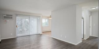 Charlton Place Gallery 31