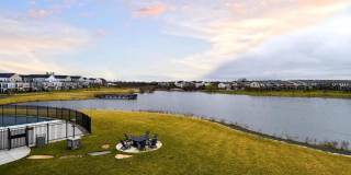 4-Level Furnished townhome! Gallery 50