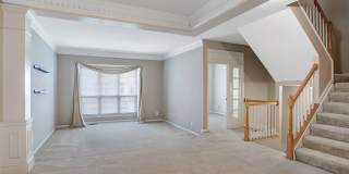 20927 TRINITY Square Gallery 20