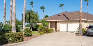 1 Torrey Pines Dr. Gallery 23