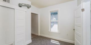 1115 1/2 4th Street NE Gallery 7