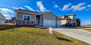 Rent Special!!! 4-Bedroom Ranch in Clive with Finished Basement  3-Car Garage! Gallery 1