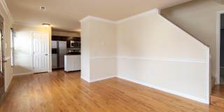 1036 HYDE PARK Drive Gallery 3