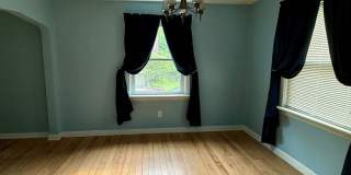 Available Now! 2-bed home in Ft. Thomas with lots to offer! Gallery 5
