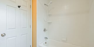 Lake Living at Its Finest in Keego Harbor! Lake Living at Its Finest in Keego Harbor! Gallery 18