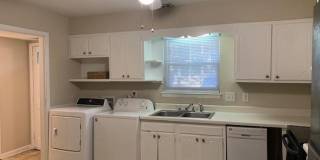 1200A Falls Church Rd., Raleigh - Bev Roberts Rentals & Property Management Gallery 5