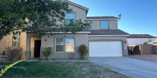 Beautiful 3 Bedroom Home with RV Parking Gallery 1