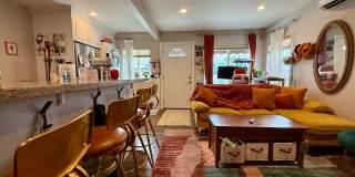 Modern Bungalow with W/D + A/C! Assigned Parking Included & 1 Garage Storage! Gallery 16