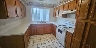 3 Bedroom Home in Holiday Shores Gallery 6