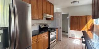 **Beautiful 3 Bedroom + 2.5 Bathroom + Office/den, Single-Family Home with Large Yard & Garage – Prime Los Angeles Location* Gallery 1
