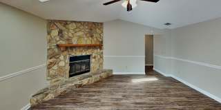 2626 Pinewood Boulevard Gallery 4