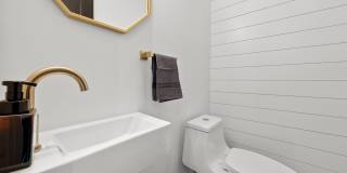 198 West 6th Avenue Gallery 9