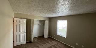 Spacious One Bedroom Apartment with W/D Connection! Gallery 23