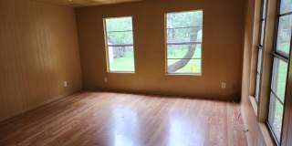520 ROYAL OAK DR Gallery 8