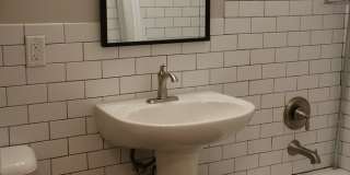 Modern Farwell Ave Apartments Gallery 20