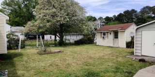 2 bedroom home with a garage Gallery 4