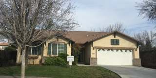 4 Bedroom 2.5 Bathroom in SW Visalia!! Gallery 1