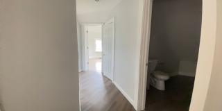 345-347 Bay St. Gallery 7