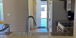 LOVELY SINGLE LEVEL 3 BEDROOM W/DEN 2 BATH PEORIA HOME VERY CLEAN! Gallery 36