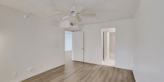 9470 Poinciana Place Gallery 38