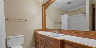Charming 3 Bed, 2 Bath on Ward Street, Close to Universities Gallery 11