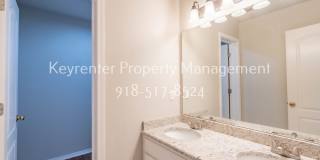 Beautiful 4 Bed 2.5 Bath Rental in Tulsa! Gallery 18